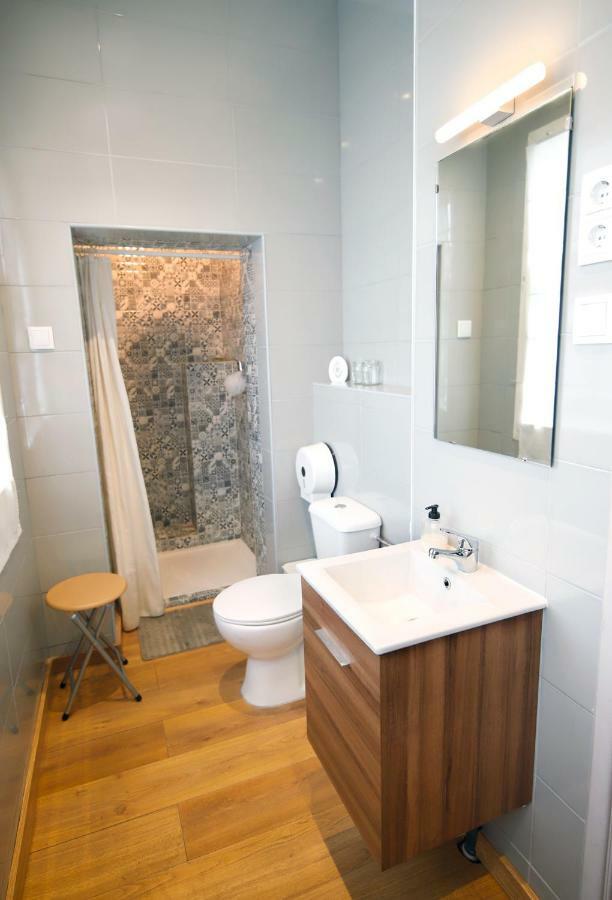 Oporto Sky Hostel ภายนอก รูปภาพ
